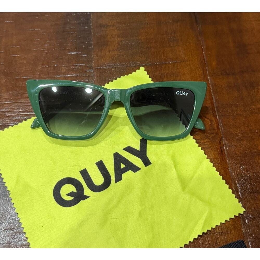 Quay 'Call The Shots' Green Sunglasses